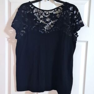 Ladies black top size xl with lace detail